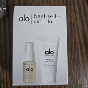 Alo Best-Seller Mini Duo Set Mega-c Body Wash And Glow System